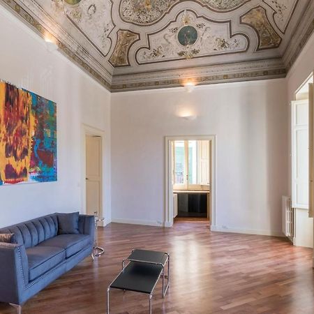 Appartement Palazzo Acquaviva - Il Giardino Sospeso à Lecce Extérieur photo